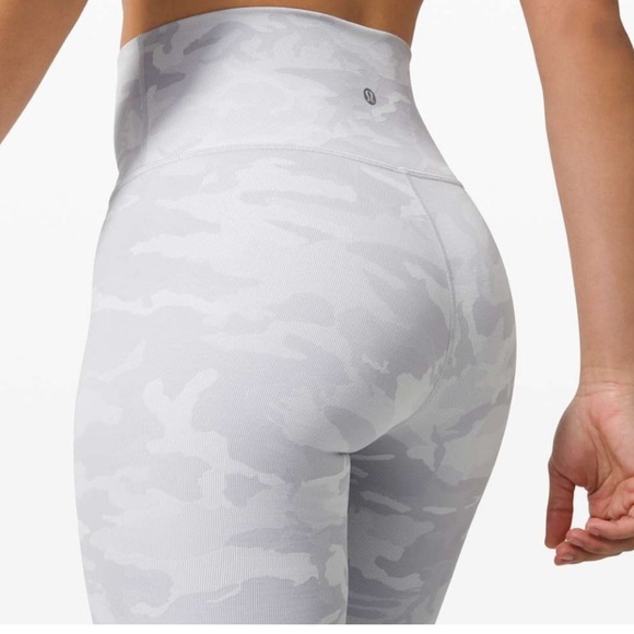 Lululemon Wunder Under high- rise leggings size 8 - Picture 1 of 12